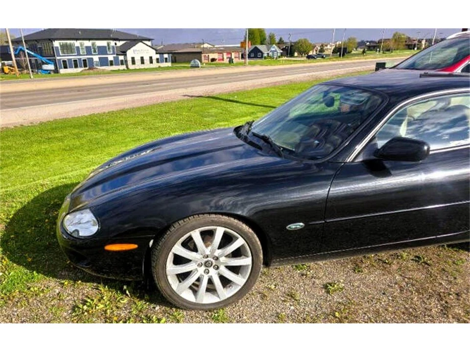 1997 Jaguar X100 XK8 - Image 9 of 19