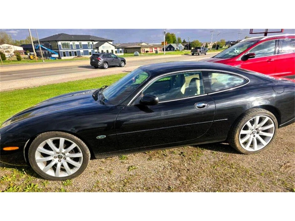 1997 Jaguar X100 XK8 - Image 10 of 19