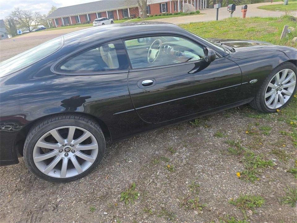 1997 Jaguar X100 XK8 - Image 11 of 19