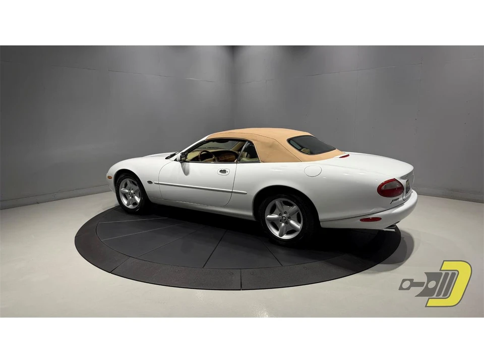 1997 Jaguar X100 XK8 - Image 4 of 31