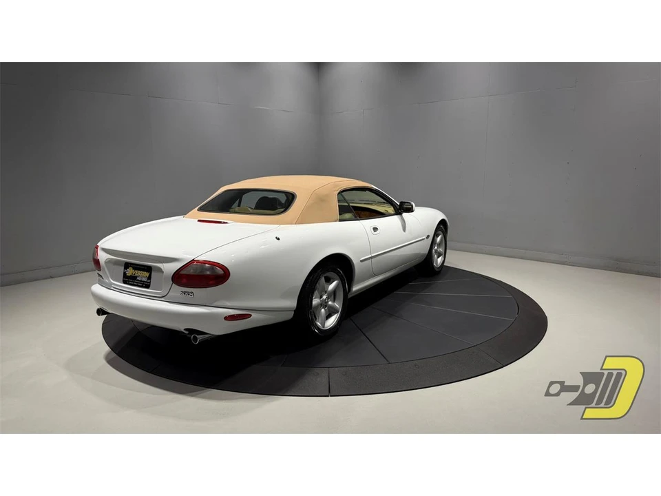 1997 Jaguar X100 XK8 - Image 8 of 31