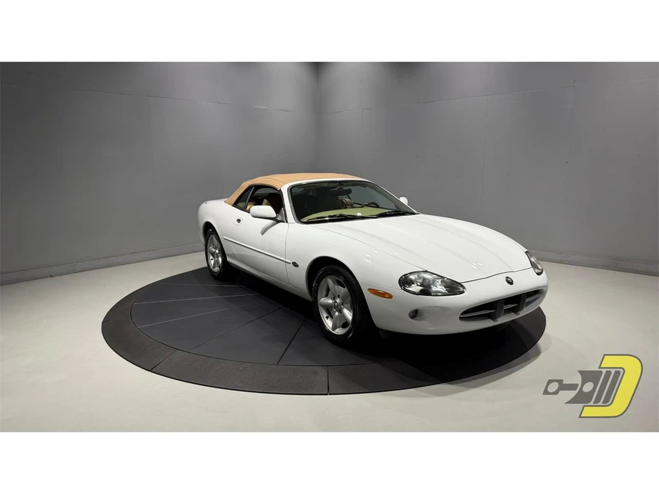 1997 Jaguar X100 XK8 - Image 13 of 31
