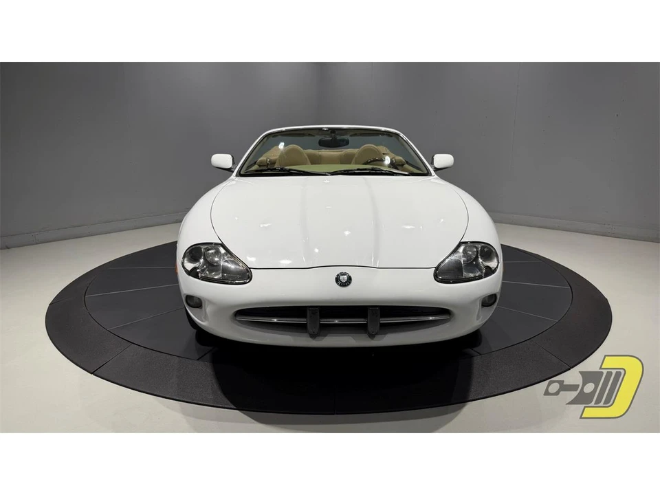 1997 Jaguar X100 XK8 - Image 17 of 31