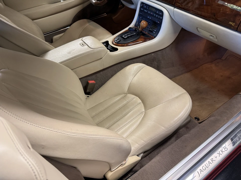 1997 Jaguar X100 XK8 - Image 7 of 9
