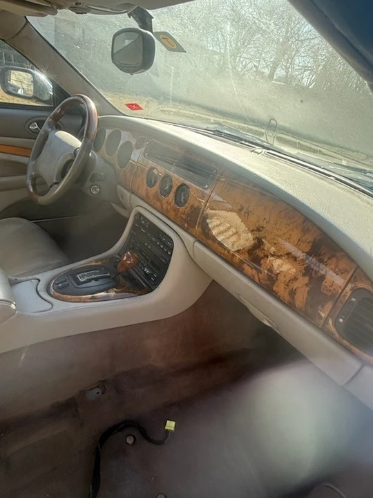 1997 Jaguar X100 XK8 - Image 8 of 17
