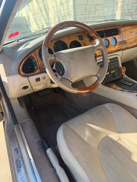 1997 Jaguar X100 XK8 - Image 12 of 17