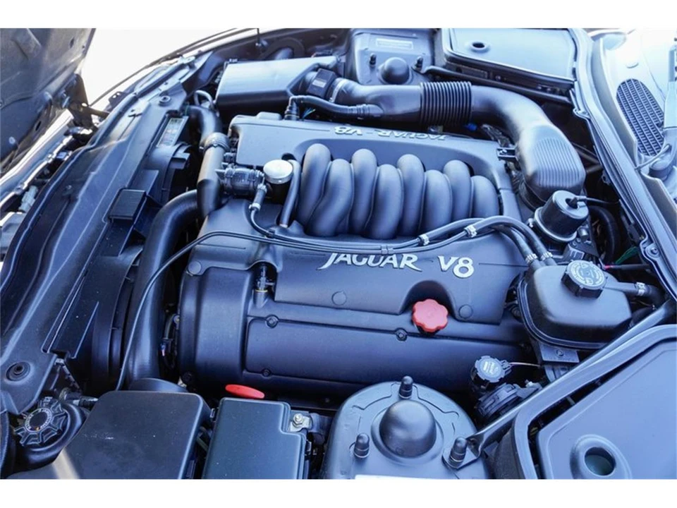 1997 Jaguar X100 XK8 - Image 17 of 31