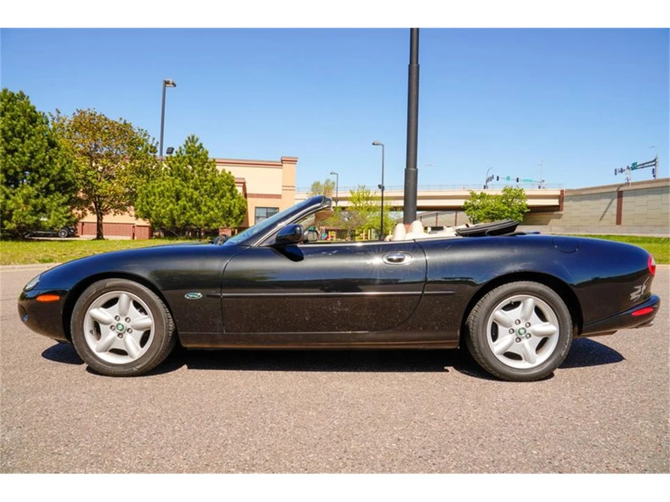 1997 Jaguar X100 XK8 - Image 7 of 31