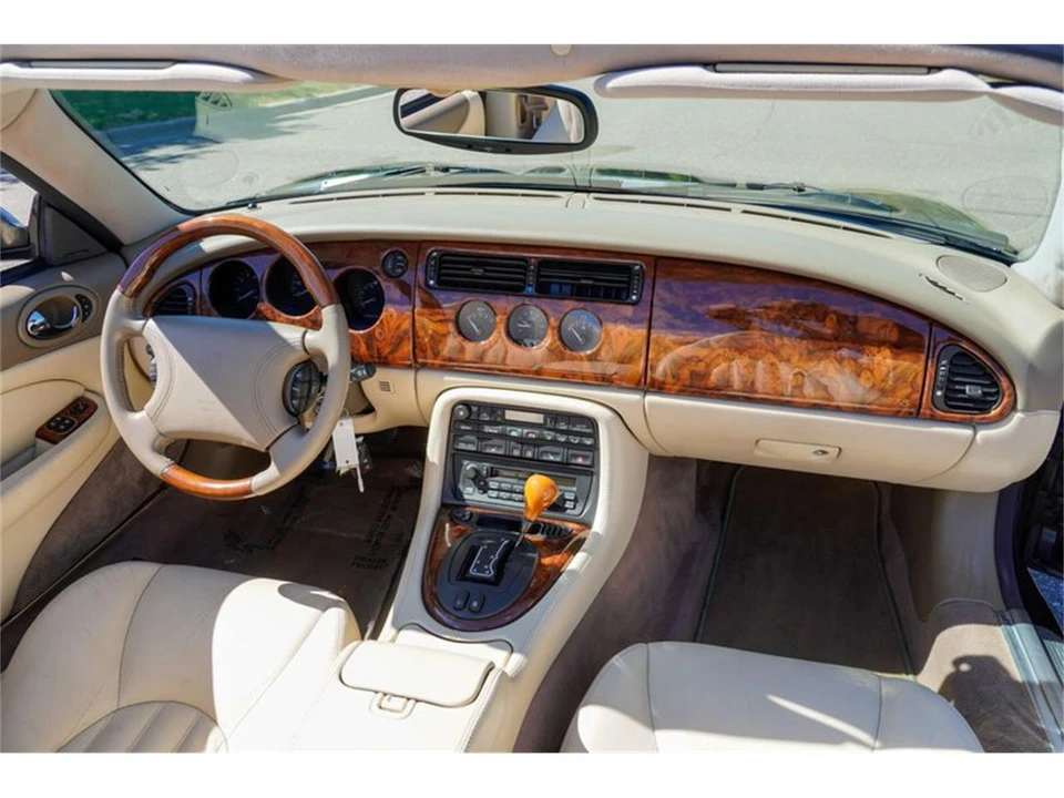 1997 Jaguar X100 XK8 - Image 12 of 31