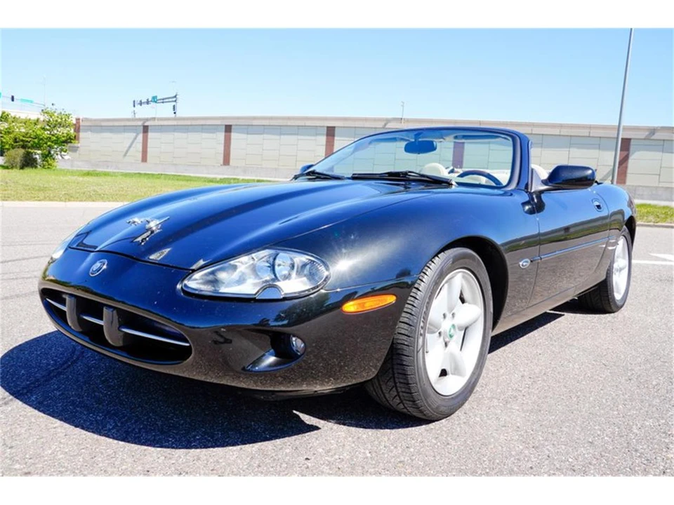 1997 Jaguar X100 XK8 - Image 8 of 31