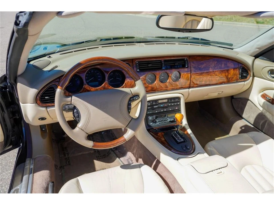 1997 Jaguar X100 XK8 - Image 10 of 31