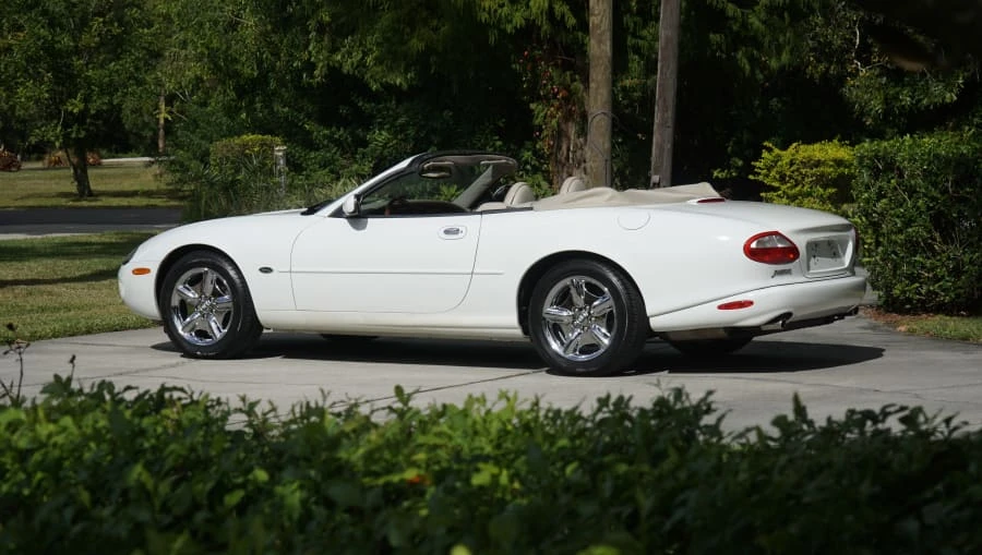 1997 Jaguar X100 XK8 - Image 15 of 31