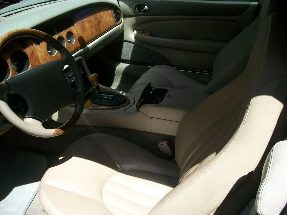 1997 Jaguar X100 XK8 - Image 5 of 11