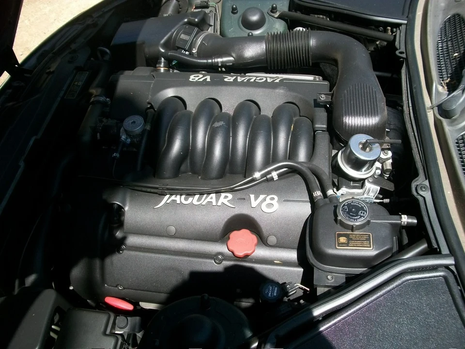 1997 Jaguar X100 XK8 - Image 11 of 11