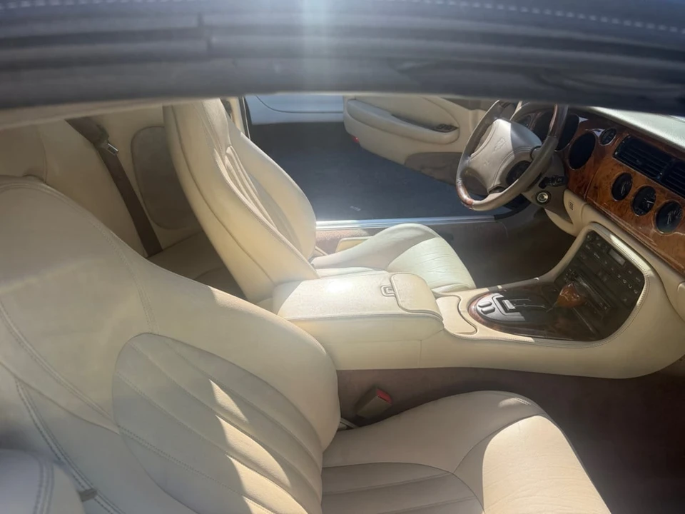 1997 Jaguar X100 XK8 - Image 15 of 21