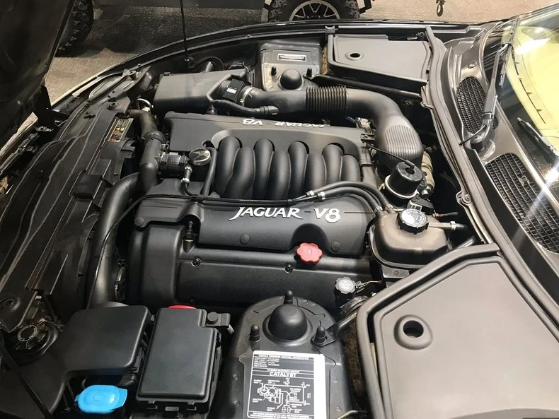 1997 Jaguar X100 XK8 - Image 16 of 19