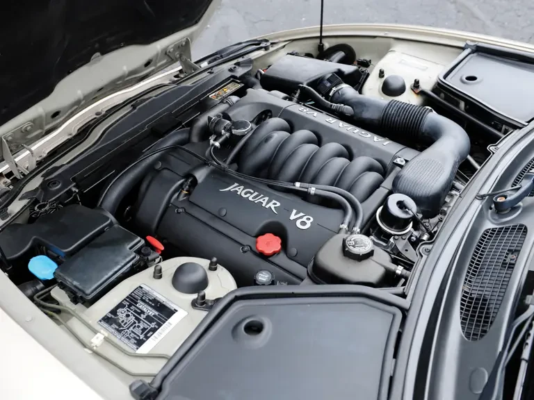 1997 Jaguar X100 XK8 - Image 16 of 18