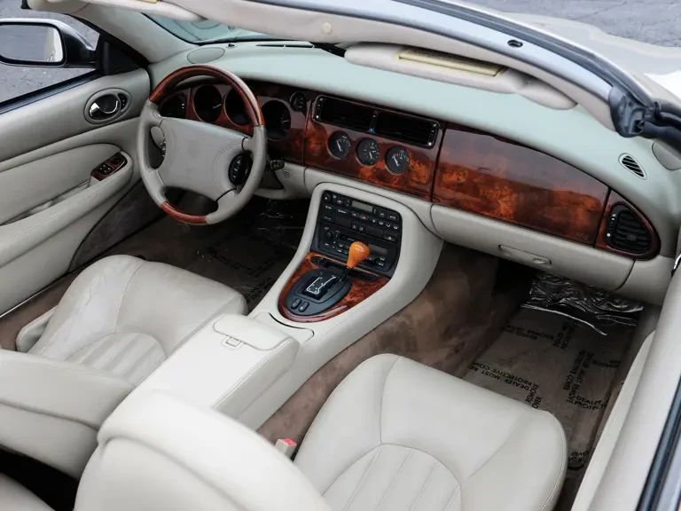 1997 Jaguar X100 XK8 - Image 7 of 18