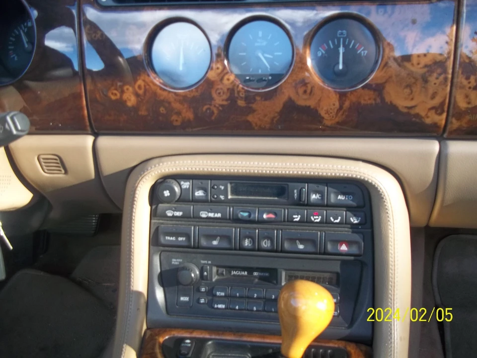 1997 Jaguar X100 XK8 - Image 18 of 21