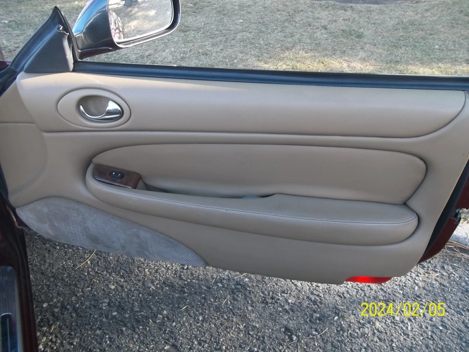 1997 Jaguar X100 XK8 - Image 19 of 21