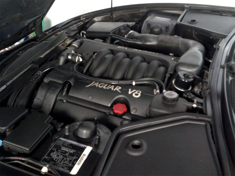 1997 Jaguar X100 XK8 - Image 10 of 31