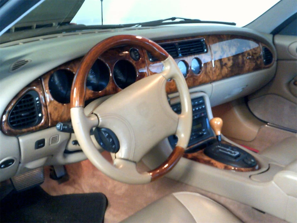 1997 Jaguar X100 XK8 - Image 13 of 31