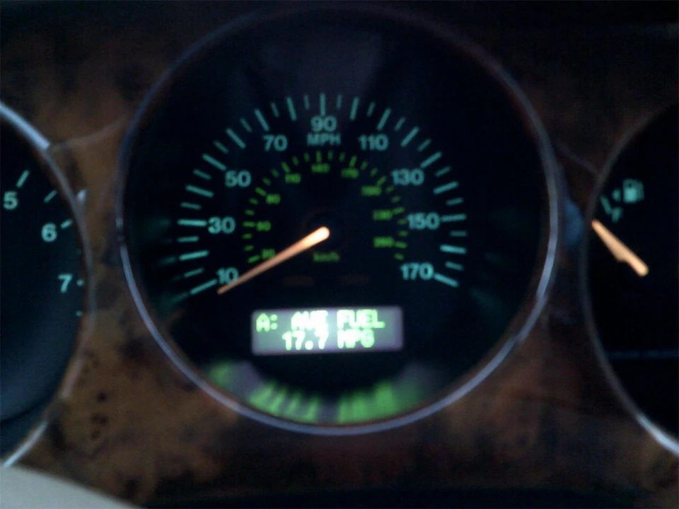 1997 Jaguar X100 XK8 - Image 16 of 31