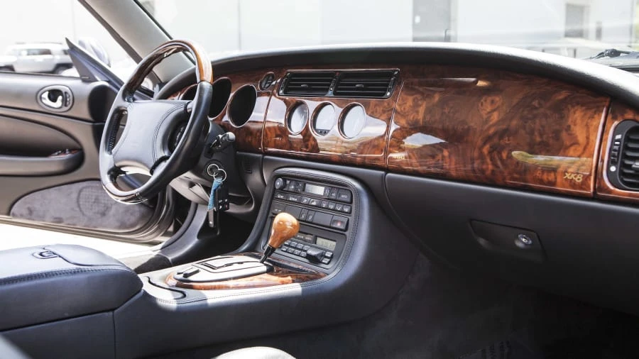 1997 Jaguar X100 XK8 - Image 4 of 9