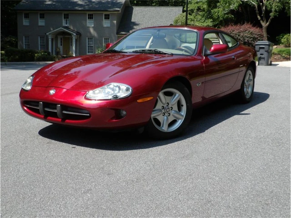 1997 Jaguar X100 XK8 - Image 18 of 31
