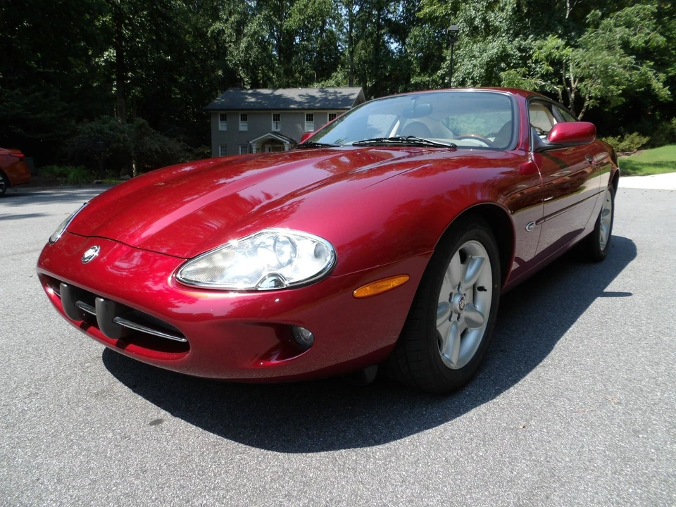 1997 Jaguar X100 XK8 - Image 21 of 24