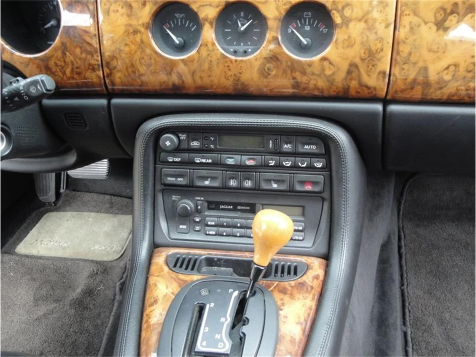 1997 Jaguar X100 XK8 - Image 17 of 26
