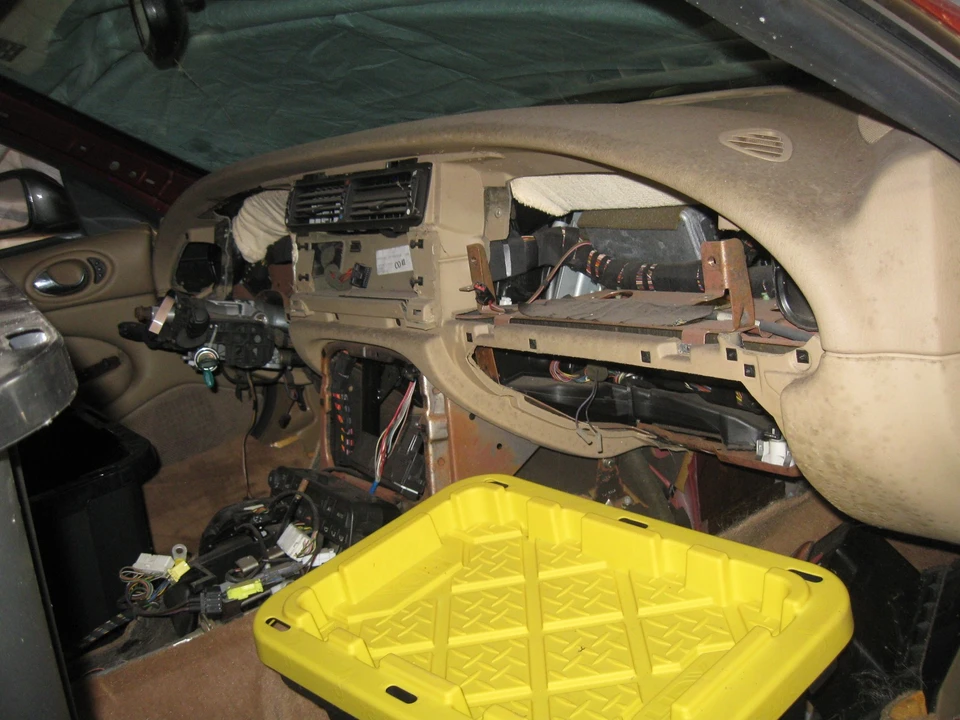 1997 Jaguar X100 XK8 - Image 6 of 9