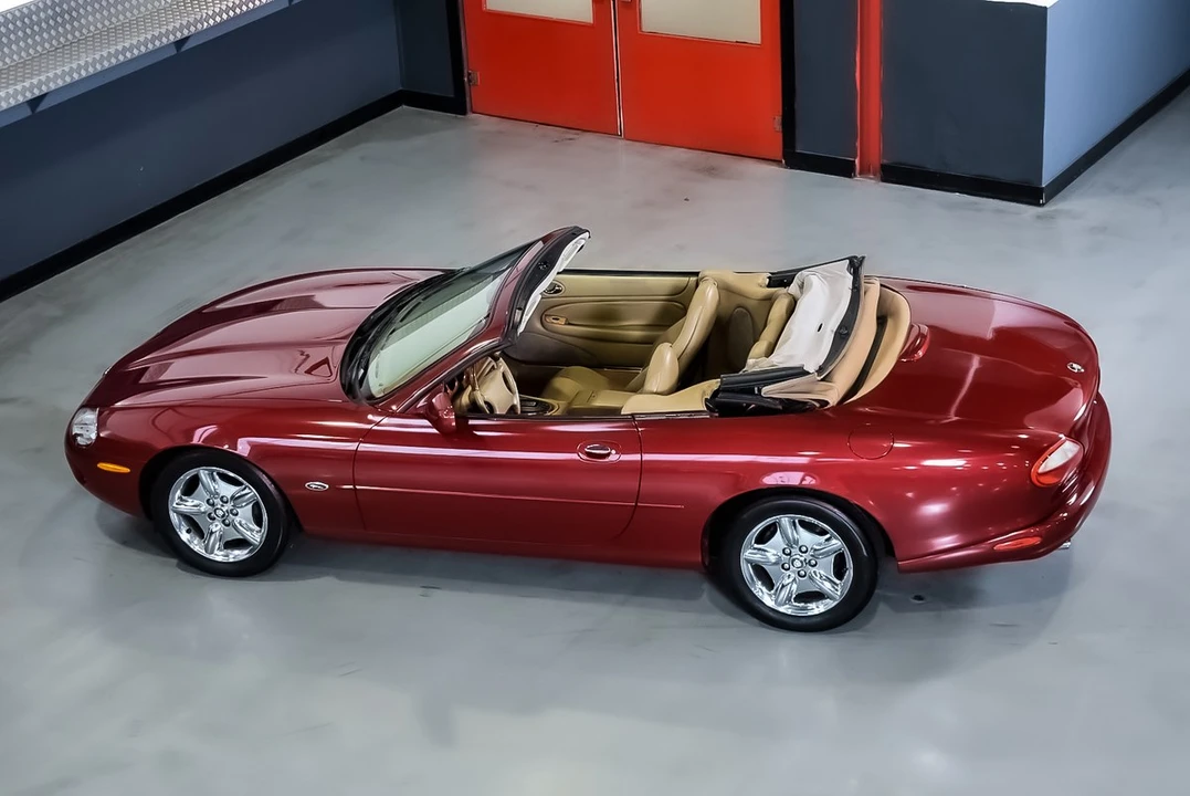 1997 Jaguar X100 XK8 - Image 22 of 30