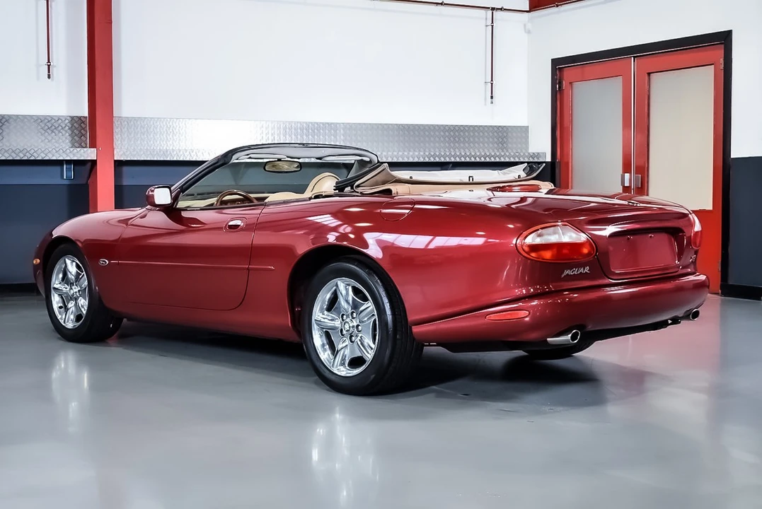 1997 Jaguar X100 XK8 - Image 9 of 30