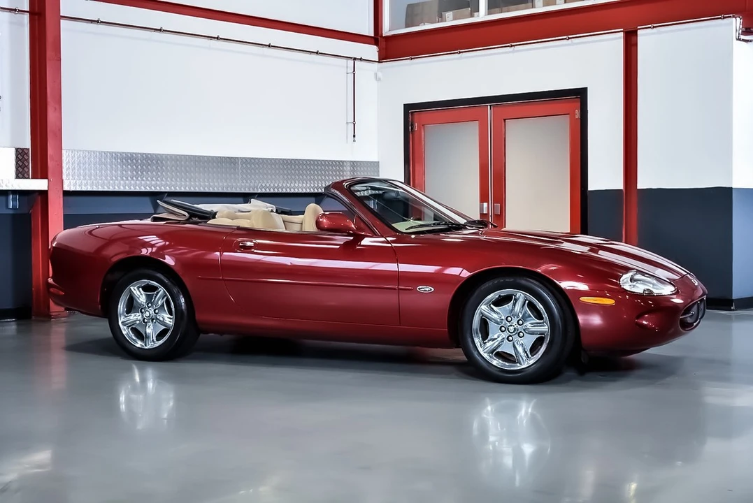 1997 Jaguar X100 XK8 - Image 7 of 30