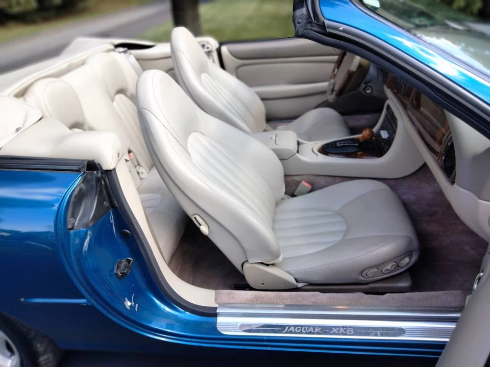 1997 Jaguar X100 XK8 - Image 8 of 10