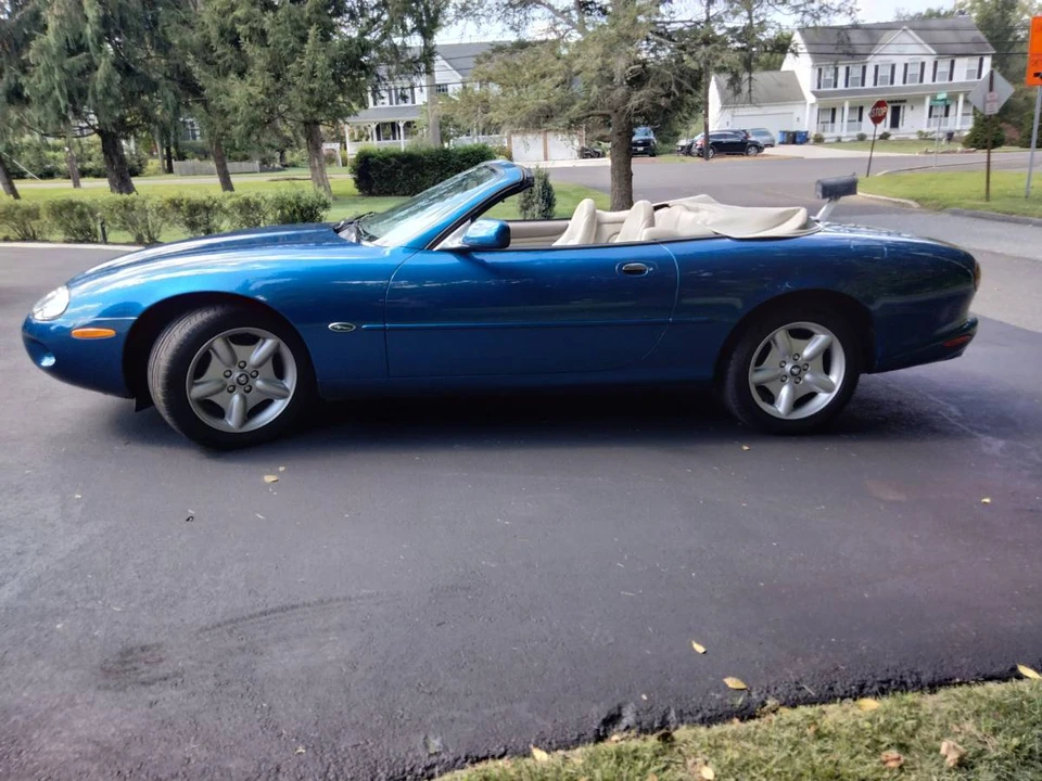1997 Jaguar X100 XK8 - Image 2 of 10
