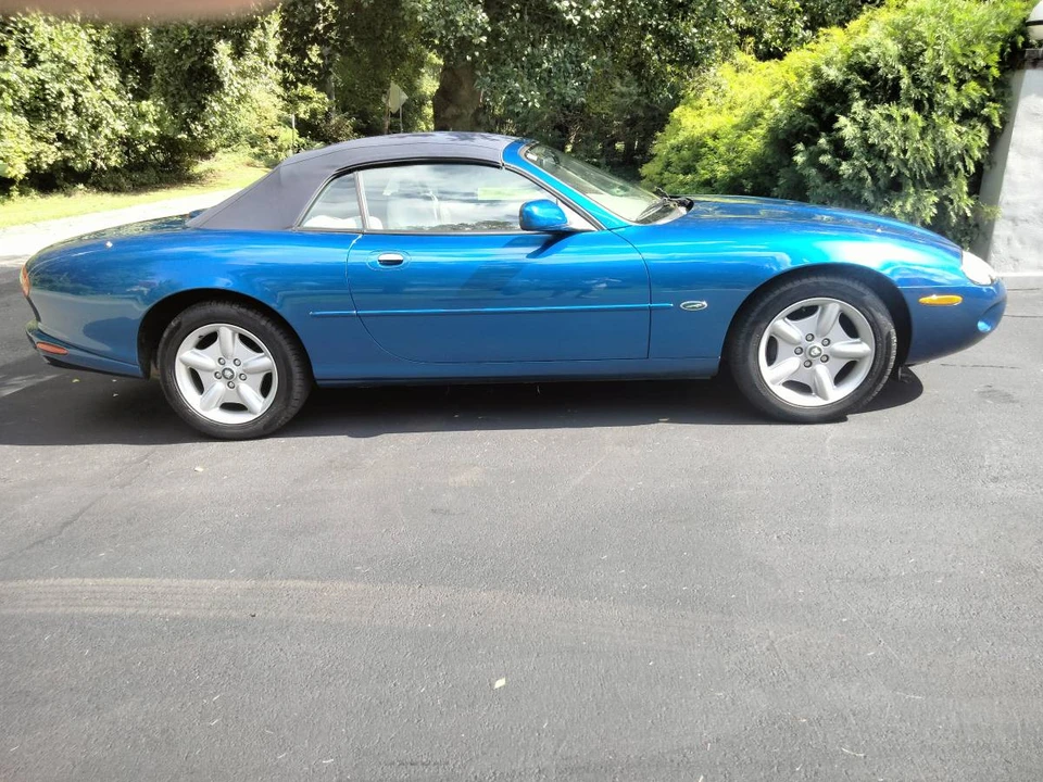 1997 Jaguar X100 XK8 - Image 4 of 10