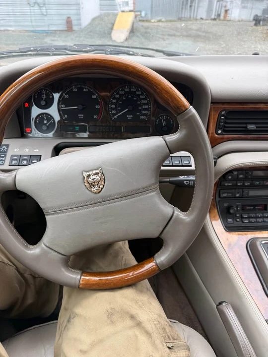 1997 Jaguar X300 XJ - Image 9 of 9