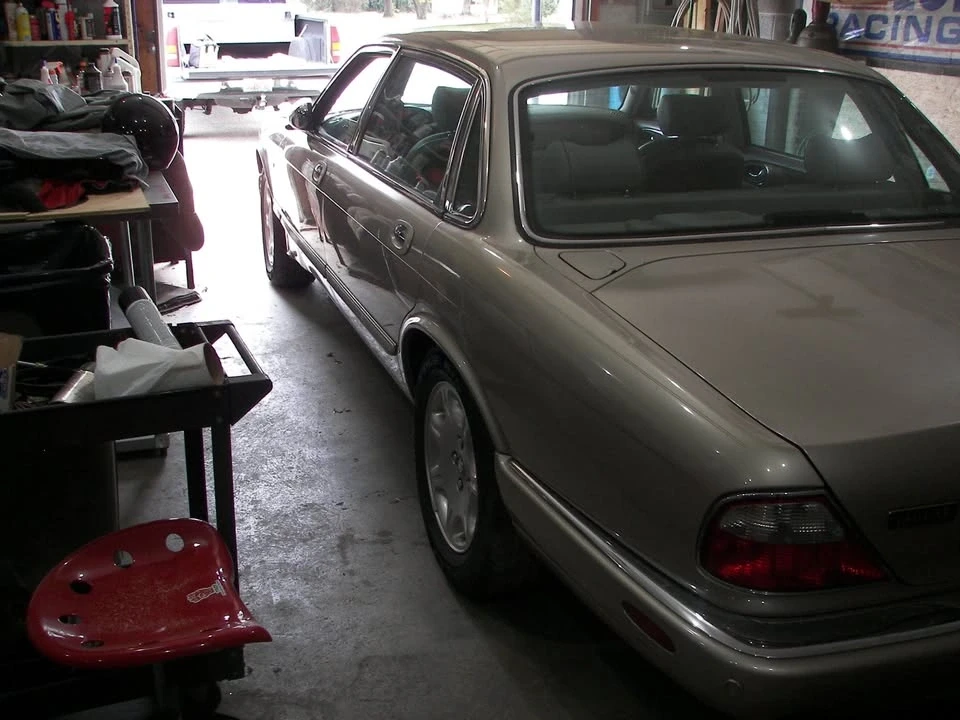 1997 Jaguar X300 XJ - Image 9 of 9