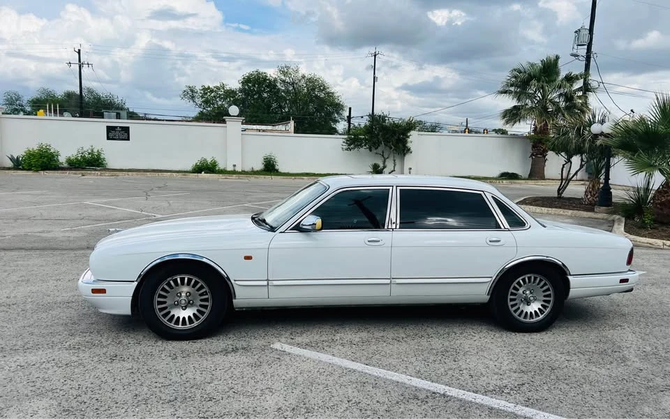 1997 Jaguar X300 XJ - Image 4 of 19
