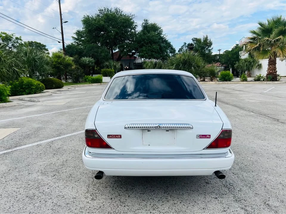 1997 Jaguar X300 XJ - Image 6 of 19