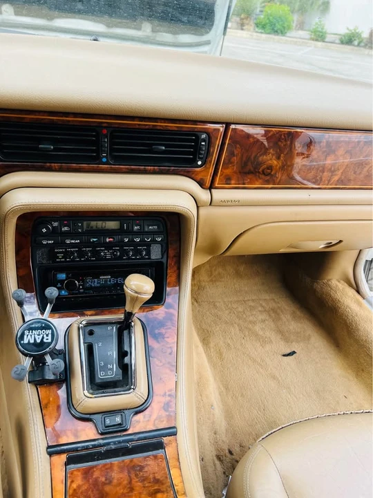 1997 Jaguar X300 XJ - Image 19 of 19