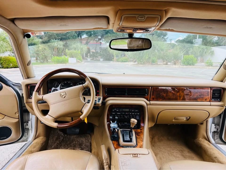1997 Jaguar X300 XJ - Image 15 of 19