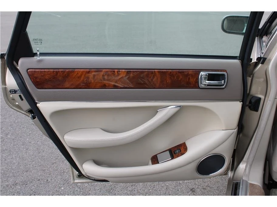 1997 Jaguar X300 XJ - Image 11 of 20