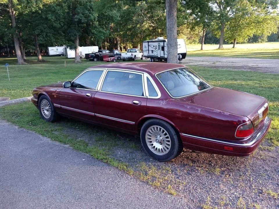 1997 Jaguar X300 XJ - Image 8 of 12