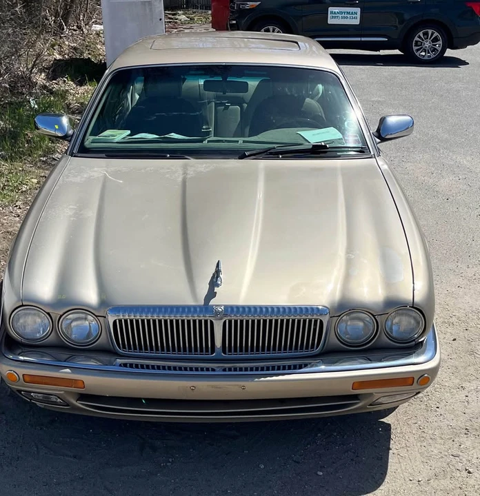 1997 Jaguar X300 XJ - Image 2 of 9