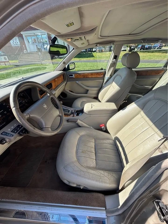 1997 Jaguar X300 XJ - Image 8 of 9