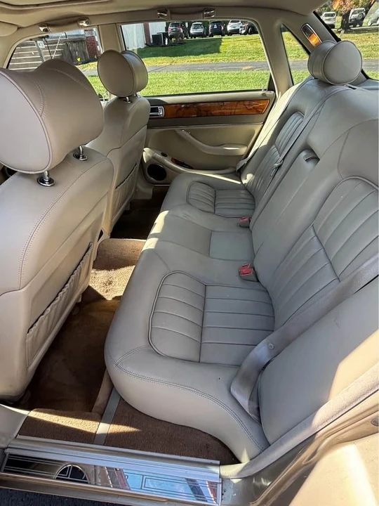 1997 Jaguar X300 XJ - Image 5 of 9