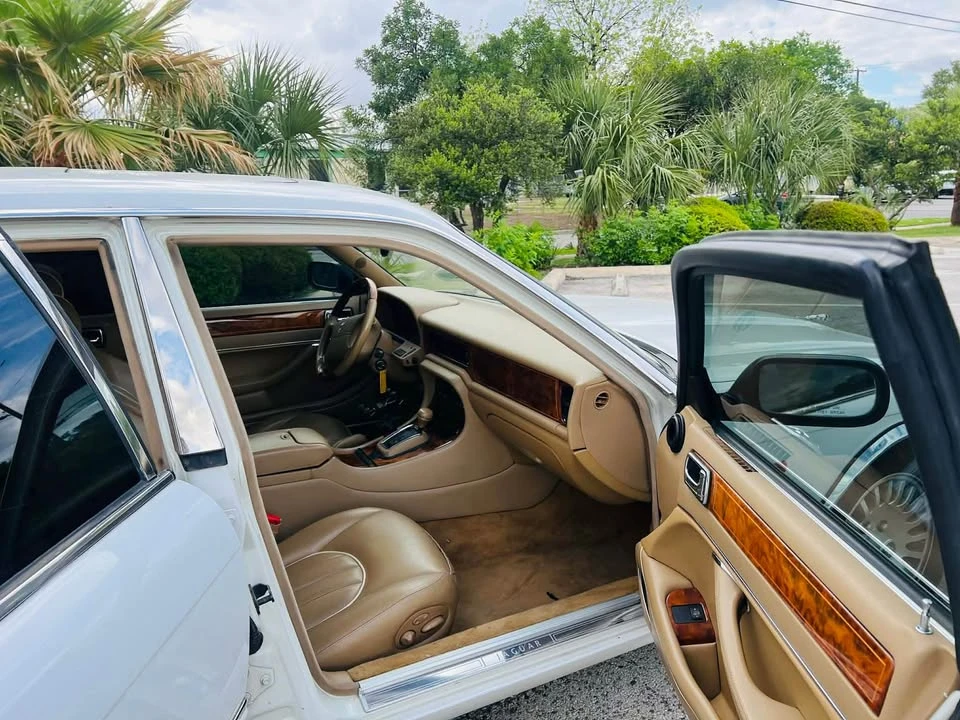 1997 Jaguar X300 XJ - Image 13 of 20